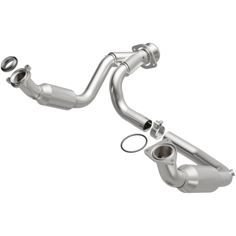 MagnaFlow Direct Fit Catalytic Converter 2007-2008 Cadillac Escalade 6.2L