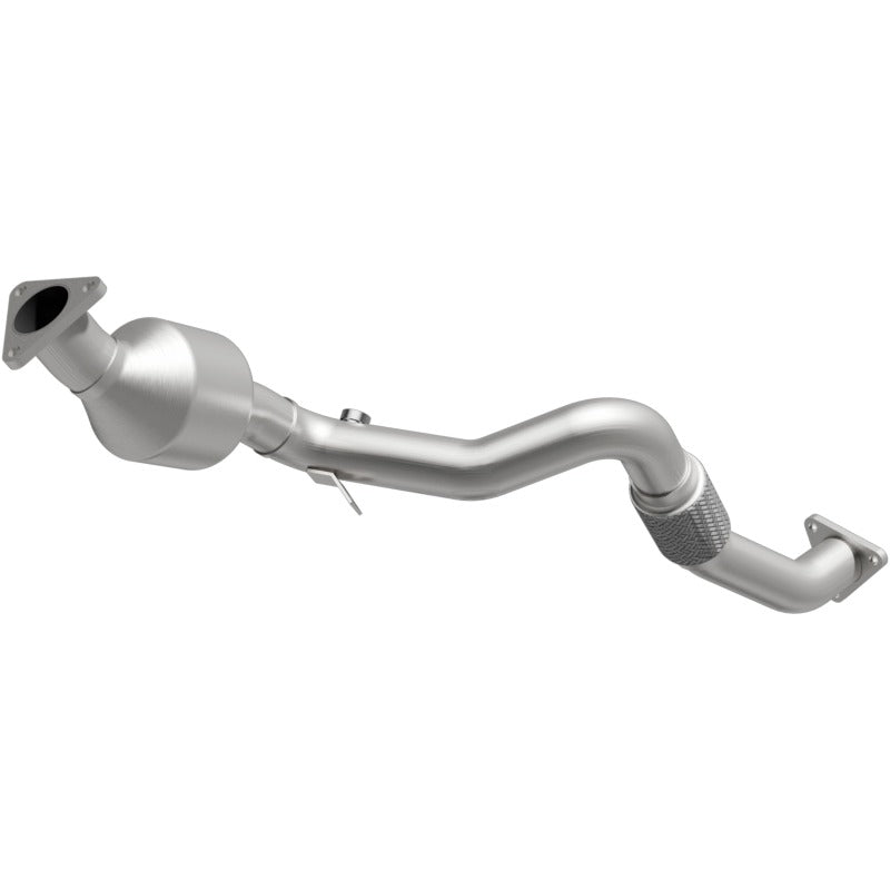 MagnaFlow Direct Fit Catalytic Converter 07 VW Touareg 3.6L Front close
