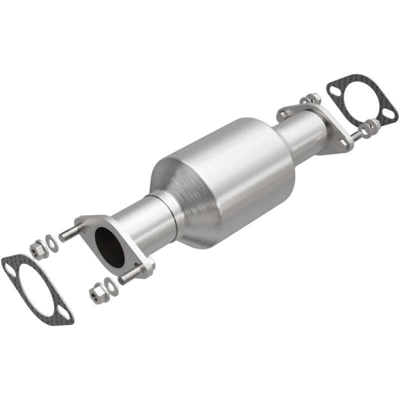 MagnaFlow Direct Fit Catalytic Converter 03-06 Kia Sorento 3.5L rear