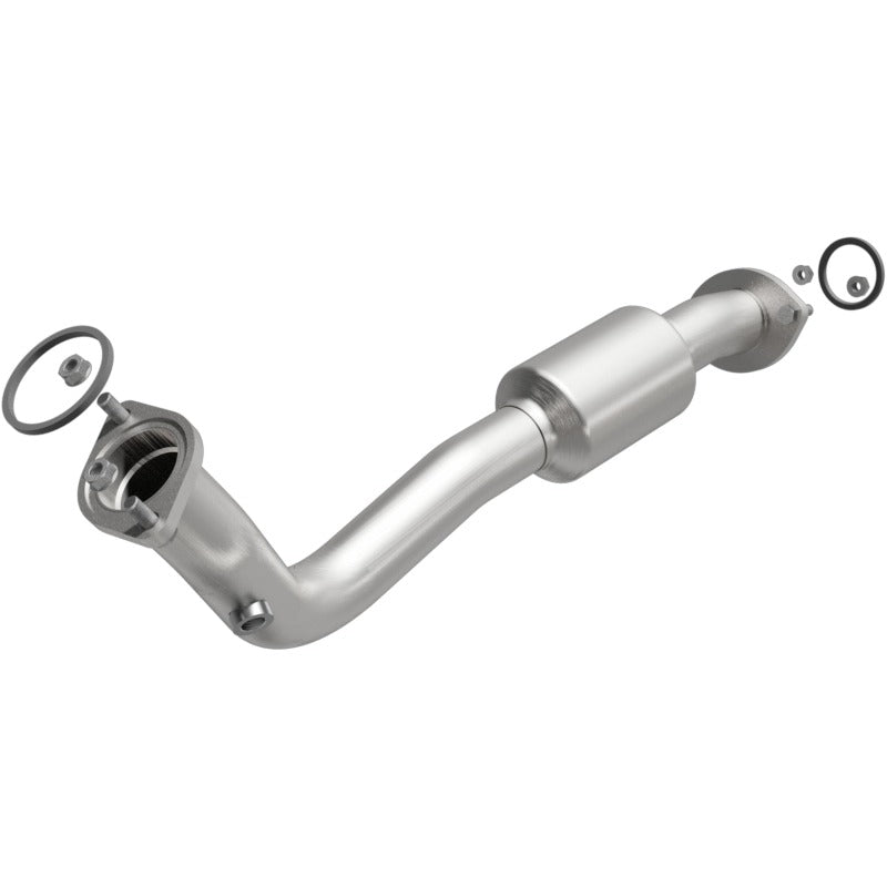 MagnaFlow Direct Fit Catalytic Converter 13-15 RAV4 2.5 Underbody