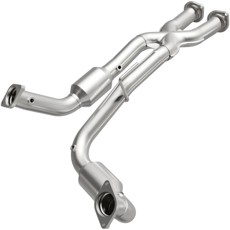 MagnaFlow Direct Fit Catalytic Converter 06-10 Jeep Grand Cherokee 6.1L