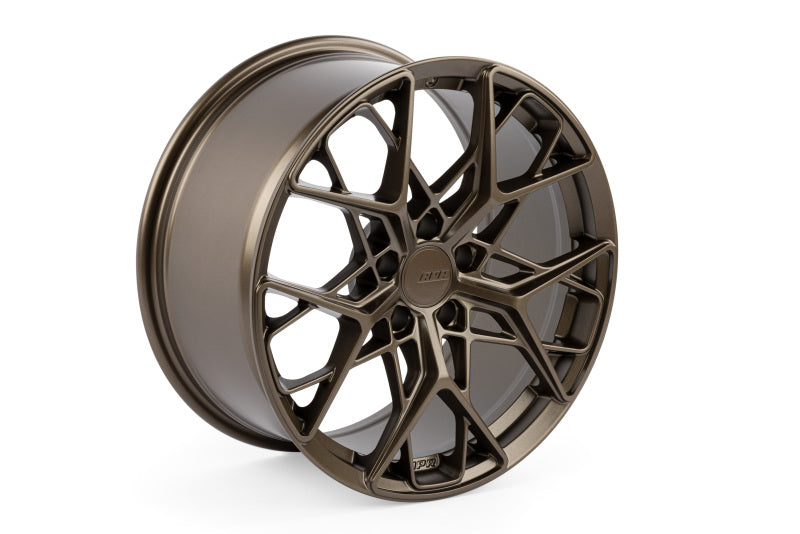 APR A02 Flow Formed 18x8.5 / 5x112 / ET45 / 66.5mm Bore / Bronze Wheel