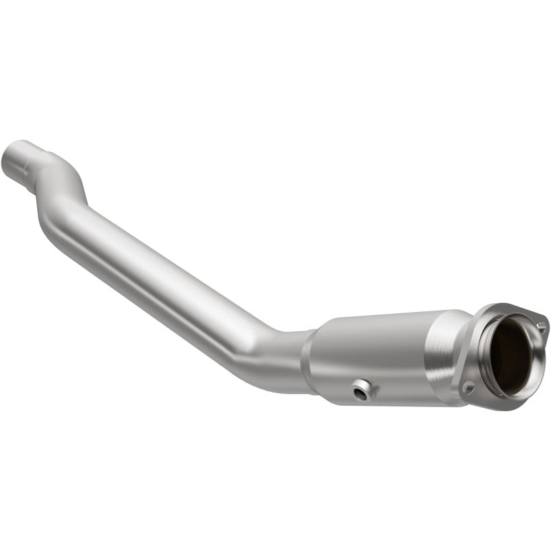 MagnaFlow Direct Fit Catalytic Converter 2012-2015 Grand Cherokee V8 6.4 OEM Underbody
