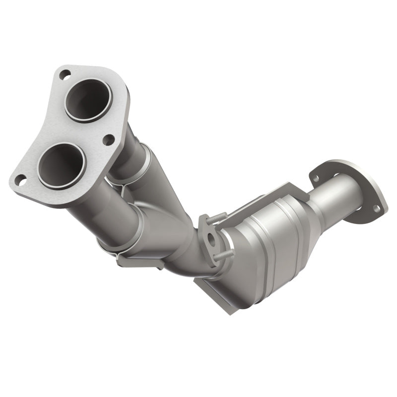 MagnaFlow Direct Fit Catalytic Converter 01-04 Tacoma 2.7L front 49S