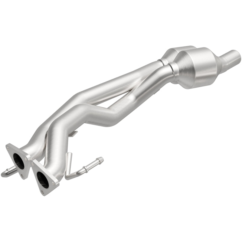 MagnaFlow Direct Fit Catalytic Converter 07 VW Touareg 3.6L Rear