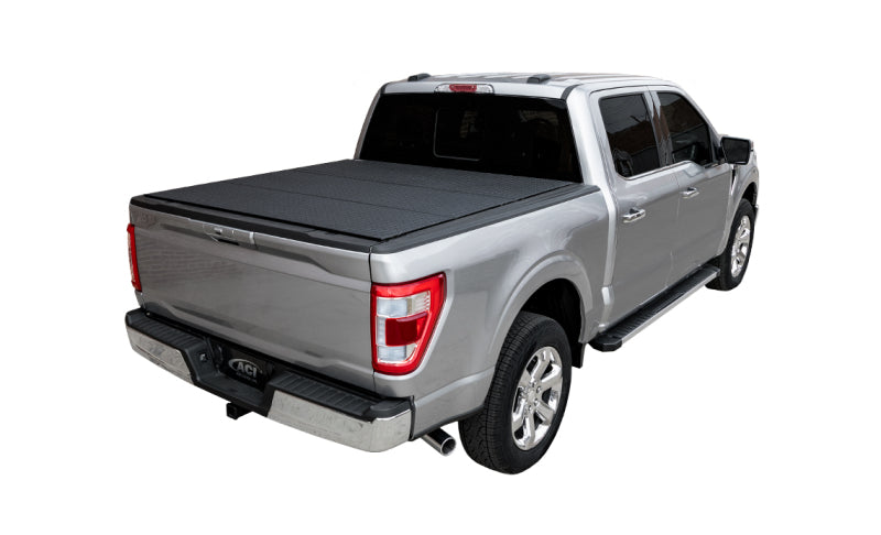 Access LOMAX Tri-Fold Cover 2019+ RAM 2500/3500 6.4ft Bed - Black Diamond Mist