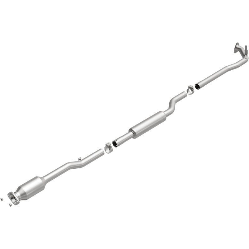 MagnaFlow 14-18 Mitsubishi Outlander Underbody 2.4L AWD Direct Fit Catalytic Converter
