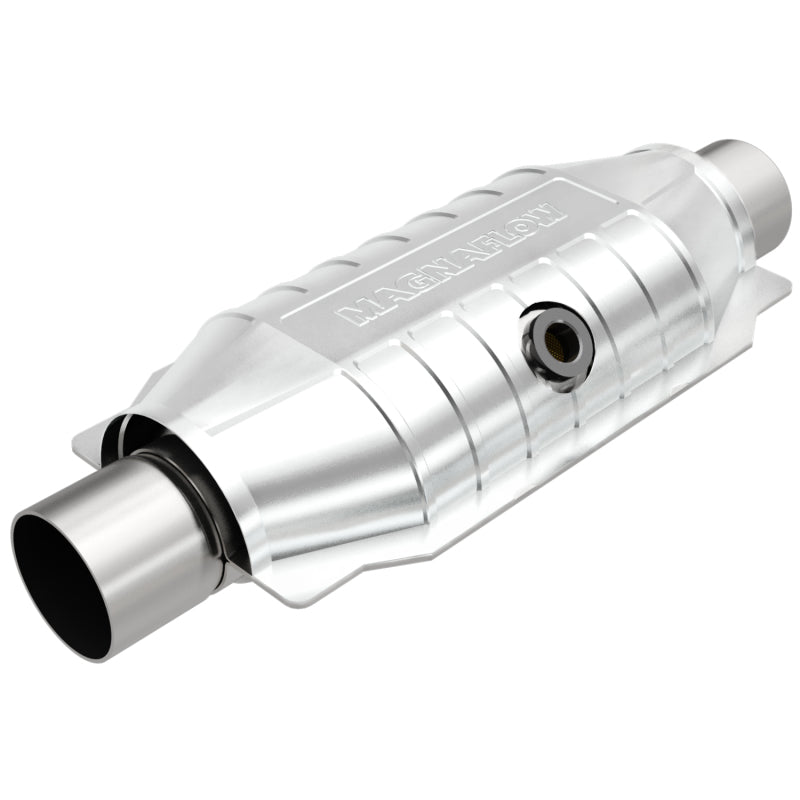MagnaFlow Universal Catalytic Converter 2.50 Mid O2 Rear
