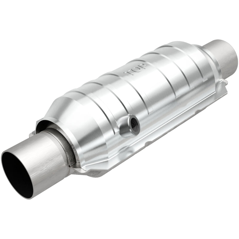 MagnaFlow Universal Catalytic Converter 2.25 OEM Angled O2