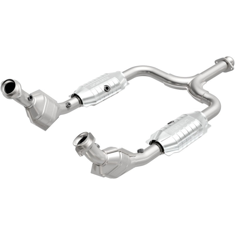 MagnaFlow Direct Fit Catalytic Converter 99/01-03 Ford Mustang 3.8L