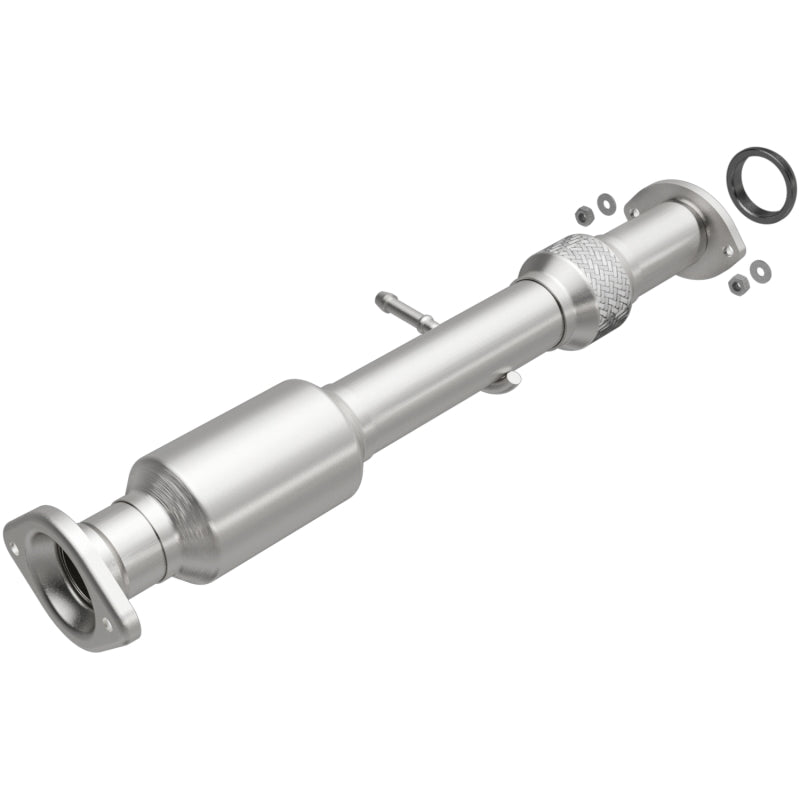 MagnaFlow Direct Fit Catalytic Converter 14-15 Toyota Highlander 3.5L