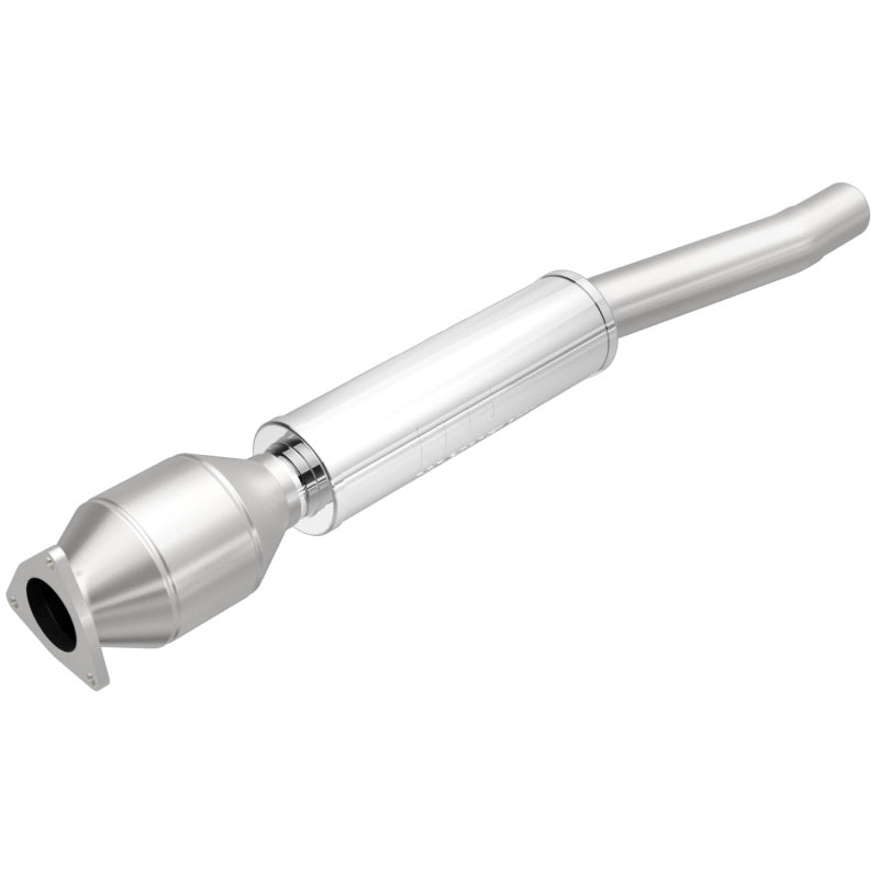 MagnaFlow Direct Fit Catalytic Converter 04/06 VW Phaeton 4.2L Rear Driver Side