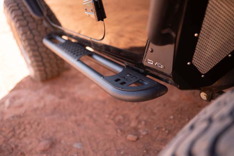 DV8 Offroad 07-18 Jeep Wrangler JK 2 Door Body/Pinch Weld Mounted Side Steps