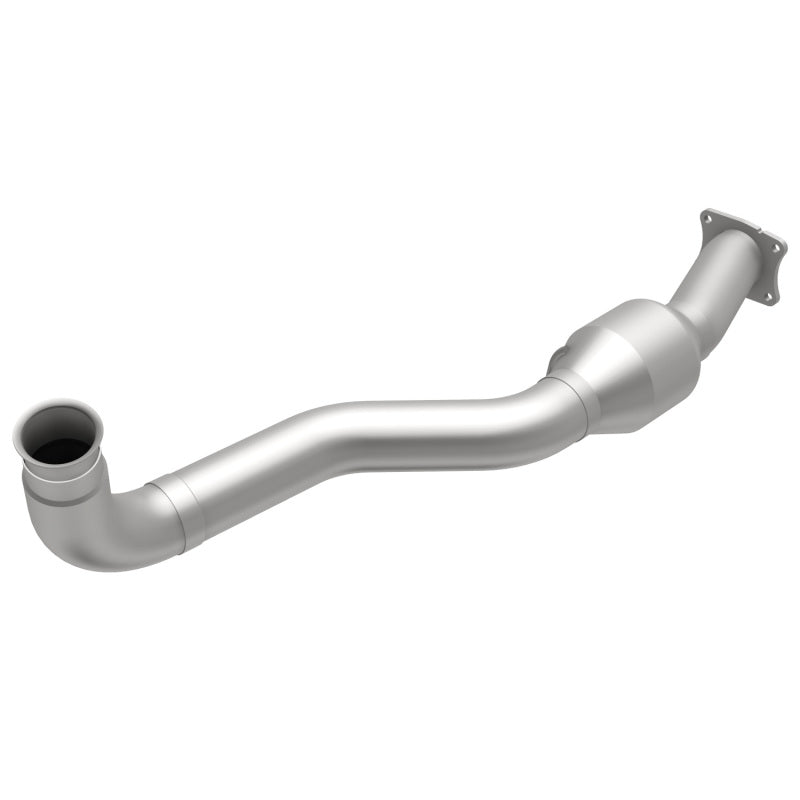 MagnaFlow Direct Fit Catalytic Converter01-05 GM Silv/Sierra 6.6L