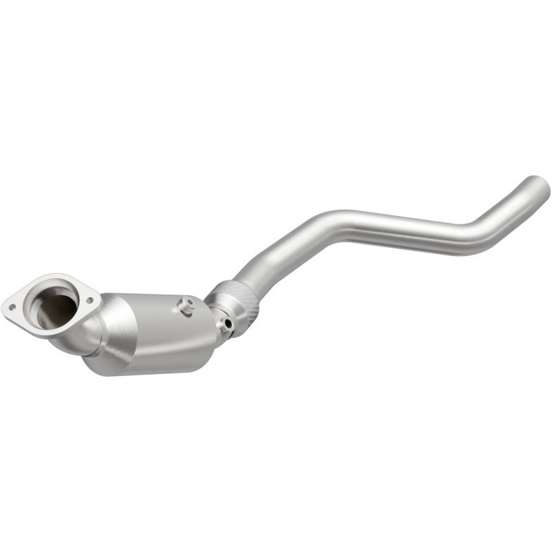 MagnaFlow Direct Fit Catalytic Converter 2005 Chrysler 300C 5.7L V8 / 2005 Dodge Magnum 5.7L V8