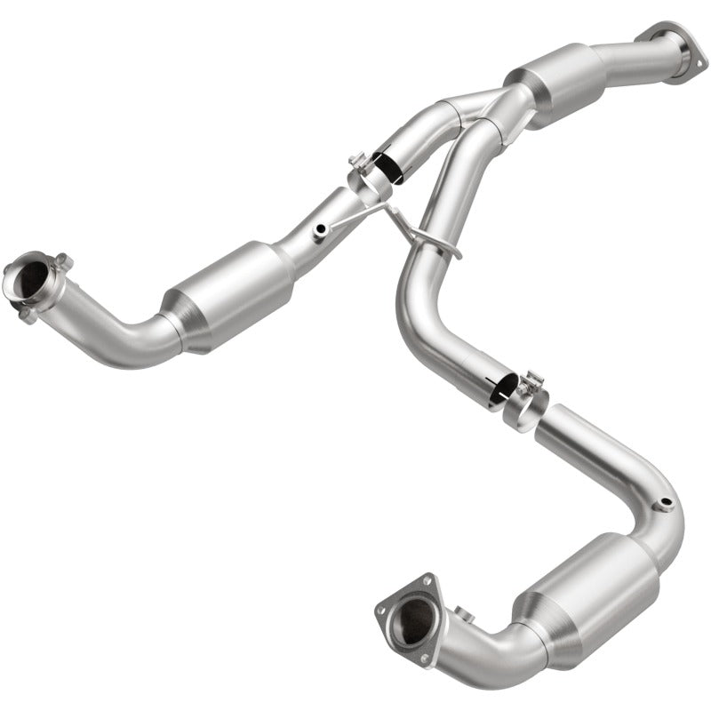 MagnaFlow 12-14 Chevrolet Silverado 2500 HD 6.0L Direct Fit Converter