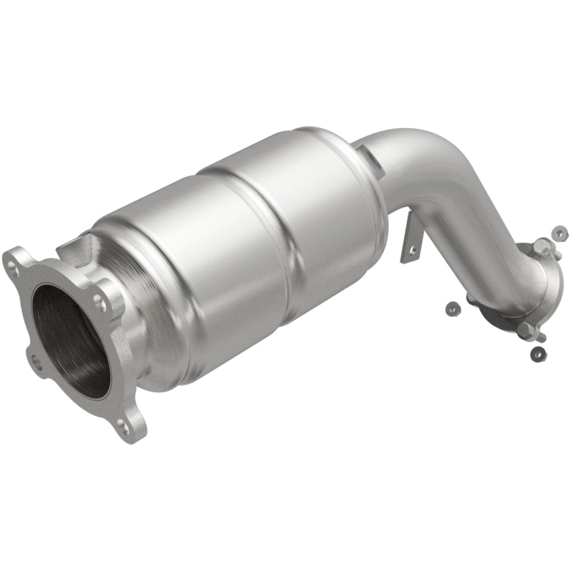 MagnaFlow Direct Fit Catalytic Converter OEM 14-15 Audi A4 L4 2.0L