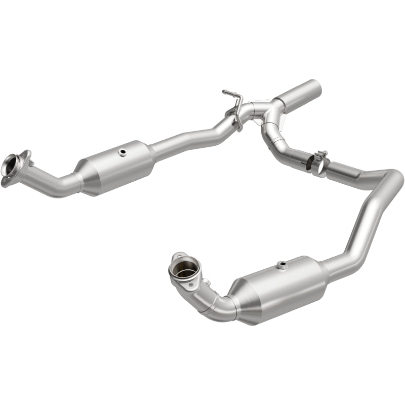 MagnaFlow 17-18 Ford E-350 6.8L Direct Fit Converter
