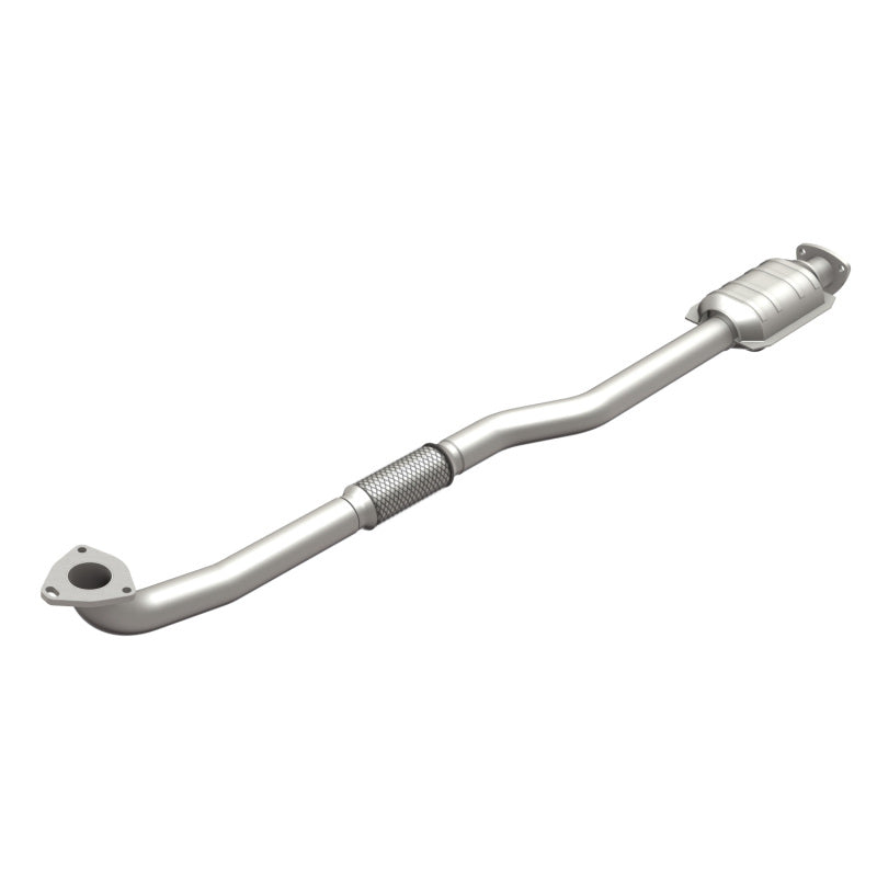 MagnaFlow Direct Fit Catalytic Converter 99-02 Daewoo Leganza 2.2L