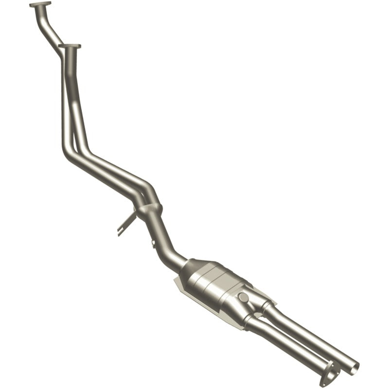 MagnaFlow Direct Fit Catalytic Converter BMW 80 88