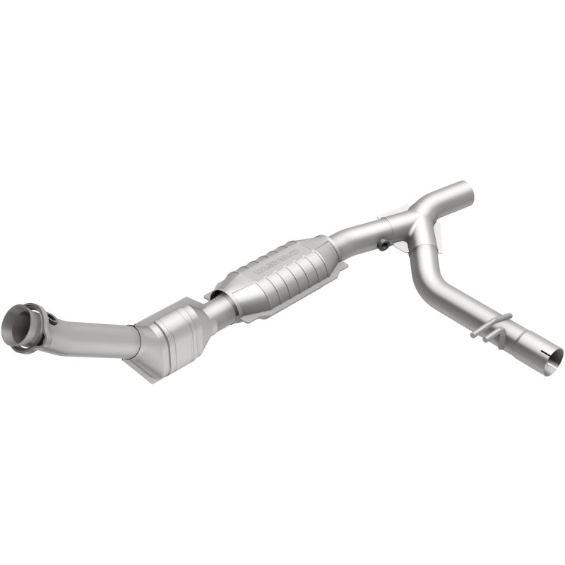MagnaFlow Direct Fit Catalytic Converter 99-00 Ford Trucks 5.4L