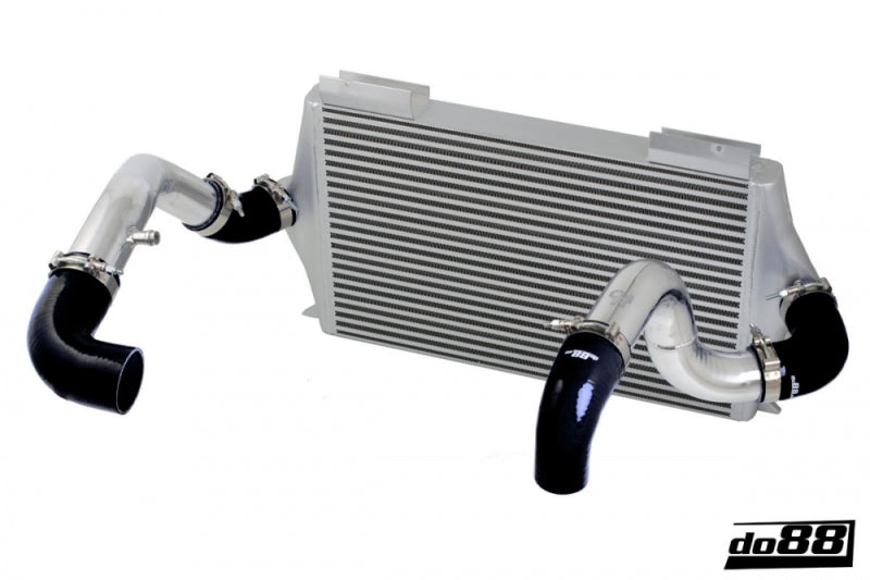 do88 92-98 Volvo 740/940 Turbo (76mm Throttle) BigPack Intercooler Kit w/Black Hoses