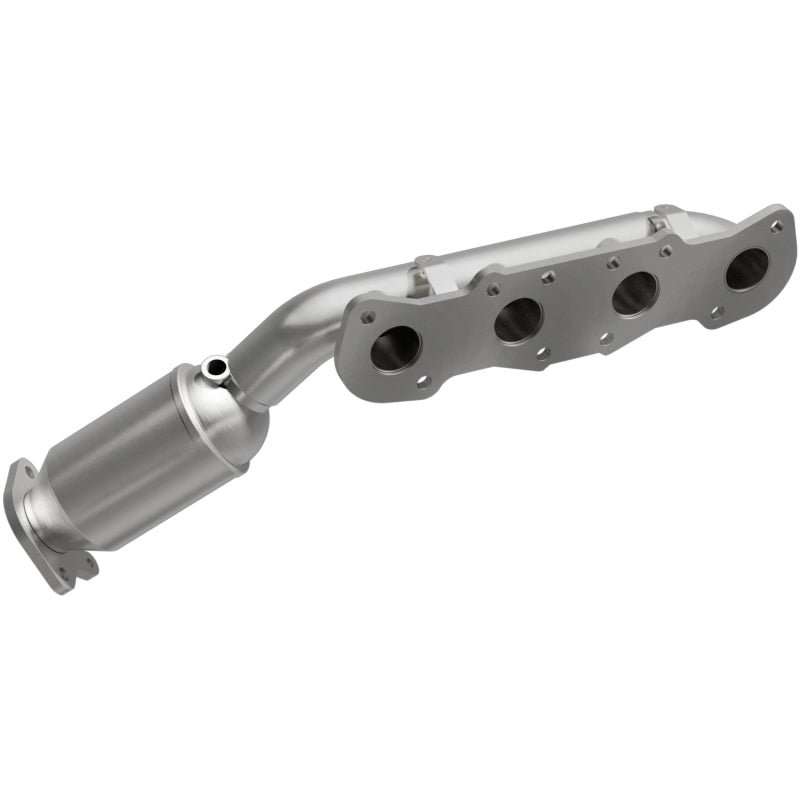 MagnaFlow Direct Fit Catalytic Converter 12-16 Hyundai Equus V8 5.0L Manifold
