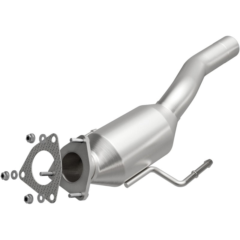 MagnaFlow Direct Fit Catalytic Converter 04-06 Porsche Cayenne 3.2L