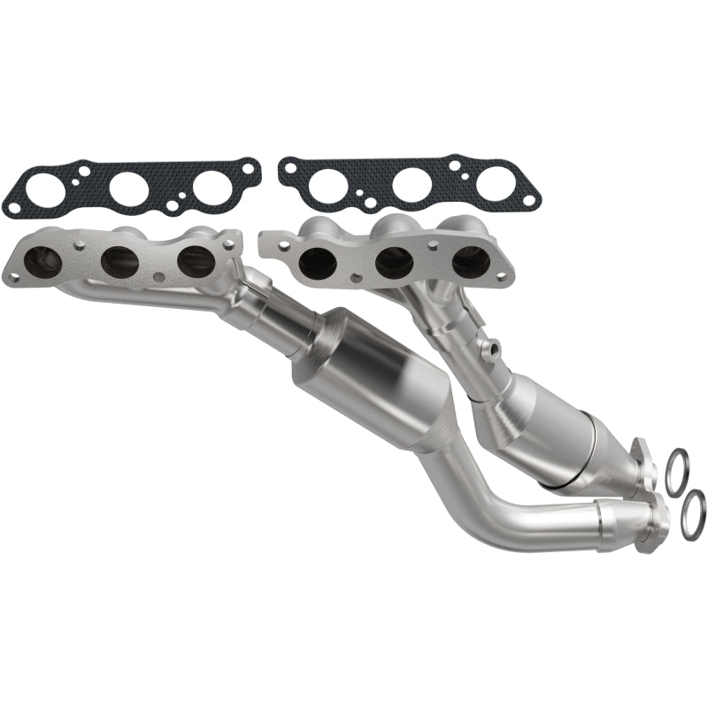 MagnaFlow Direct Fit Catalytic Converter 97-00 Lexus GS300 3.0L