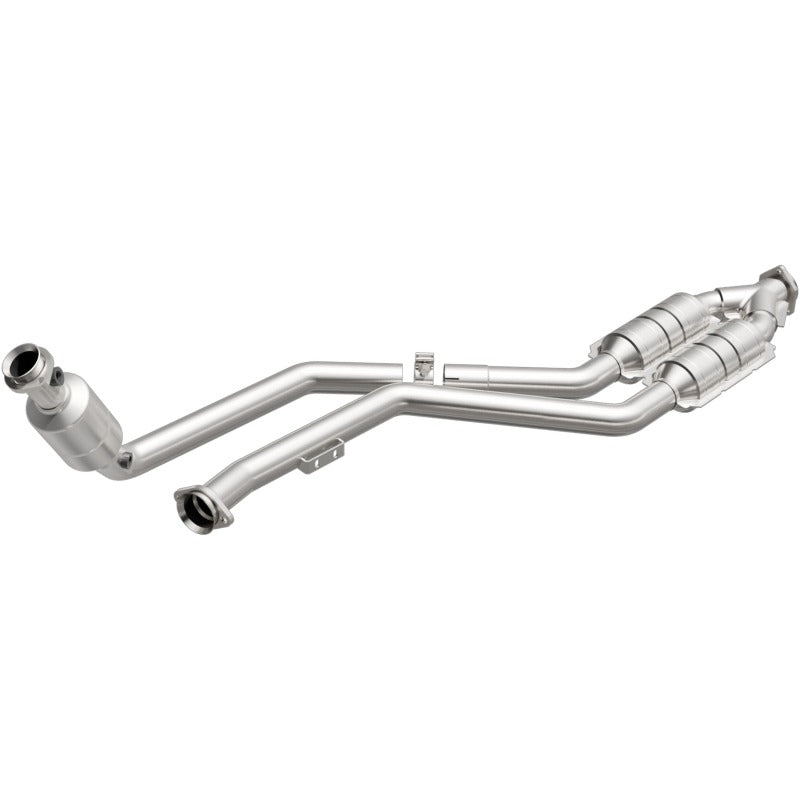 MagnaFlow Direct Fit Catalytic Converter 99-00 Mercedes CLK320 3.2L