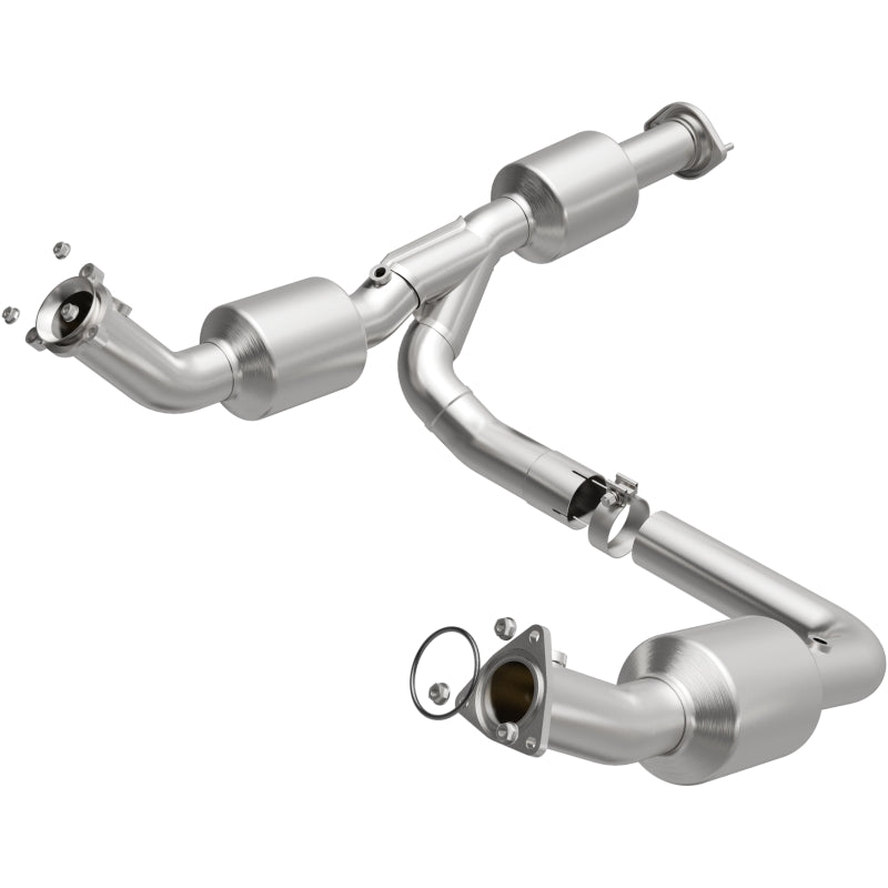 MagnaFlow 18-20 Chevrolet Express 2500 Single Underbody 4.3L Direct Fit Catalytic Converter