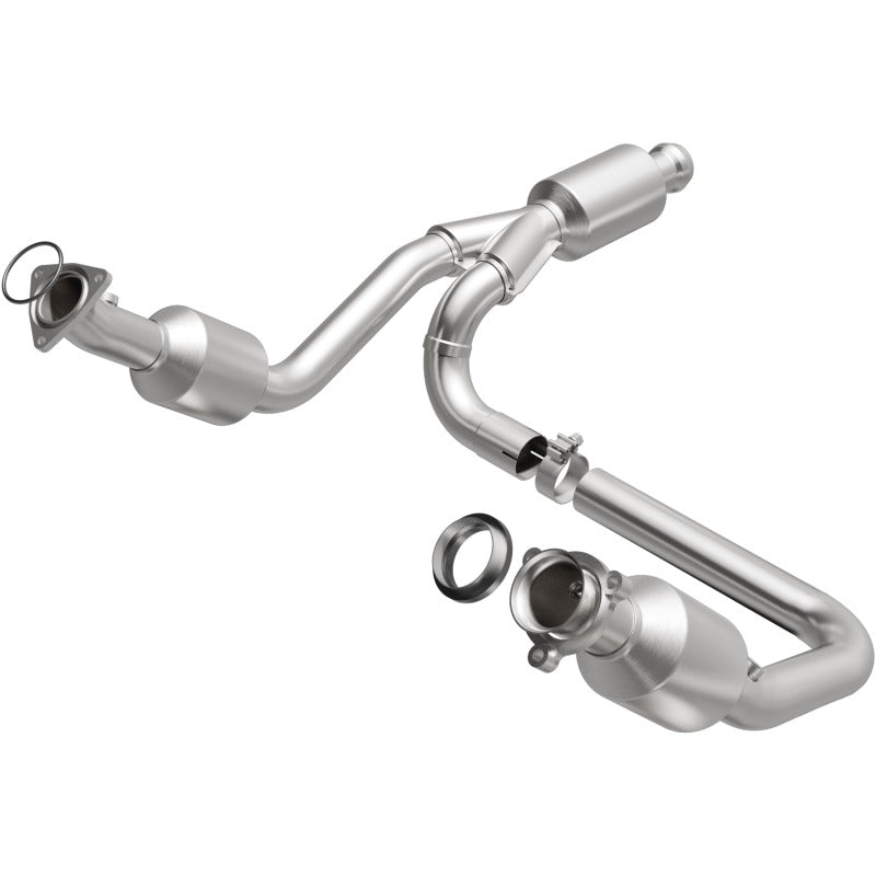 MagnaFlow 14-15 Chevrolet Silverado 1500 5.3L Direct-Fit Catalytic Converter