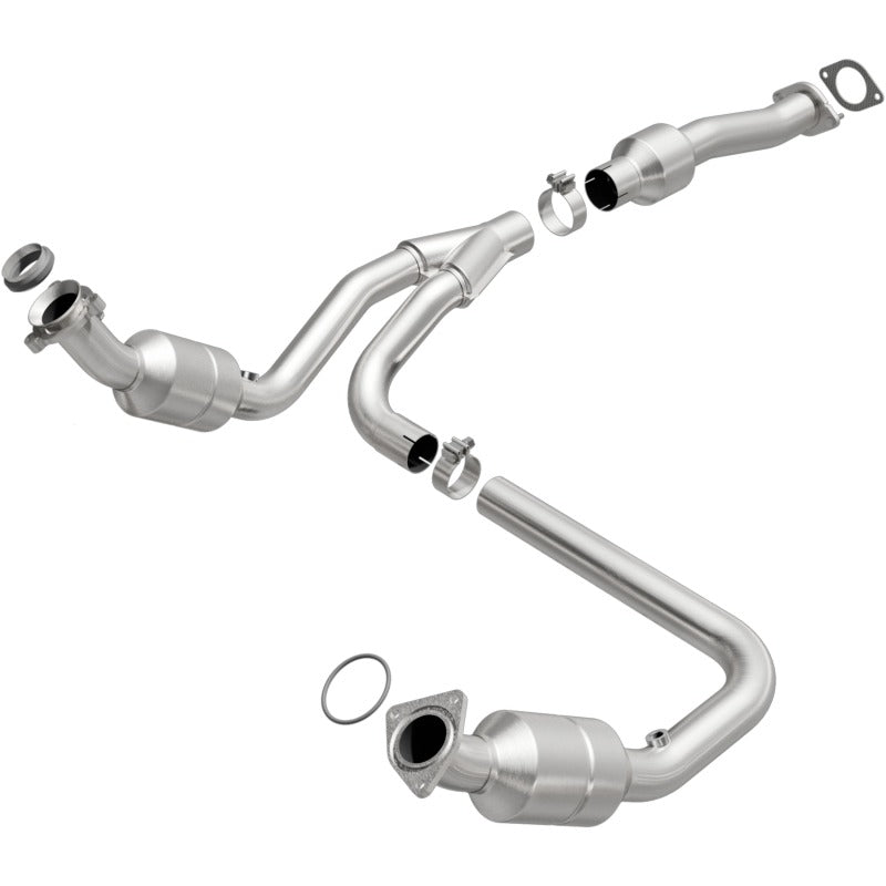MagnaFlow Direct Fit Catalytic Converter 2011-2014 Express 1500 4.3L Underbody