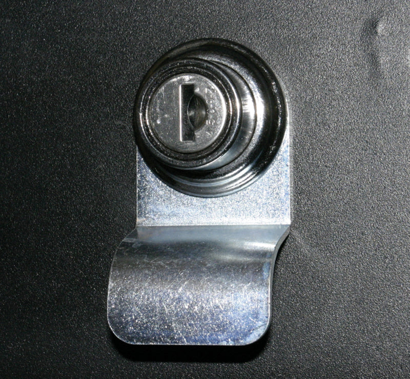 Tuffy Finger Pull- Top Or Bottom Pushbutton Lock