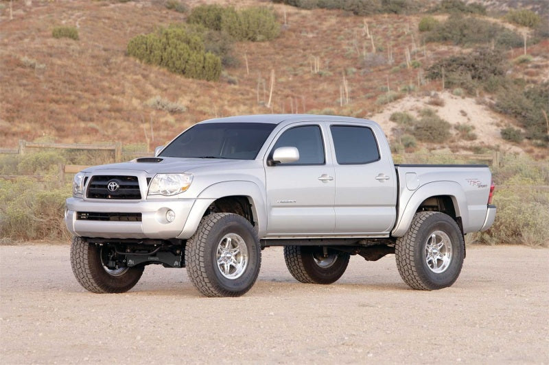 Fabtech 05-14 Toyota Tacoma 4WD/2WD 6 Lug 6in Lift System - Component Box 2